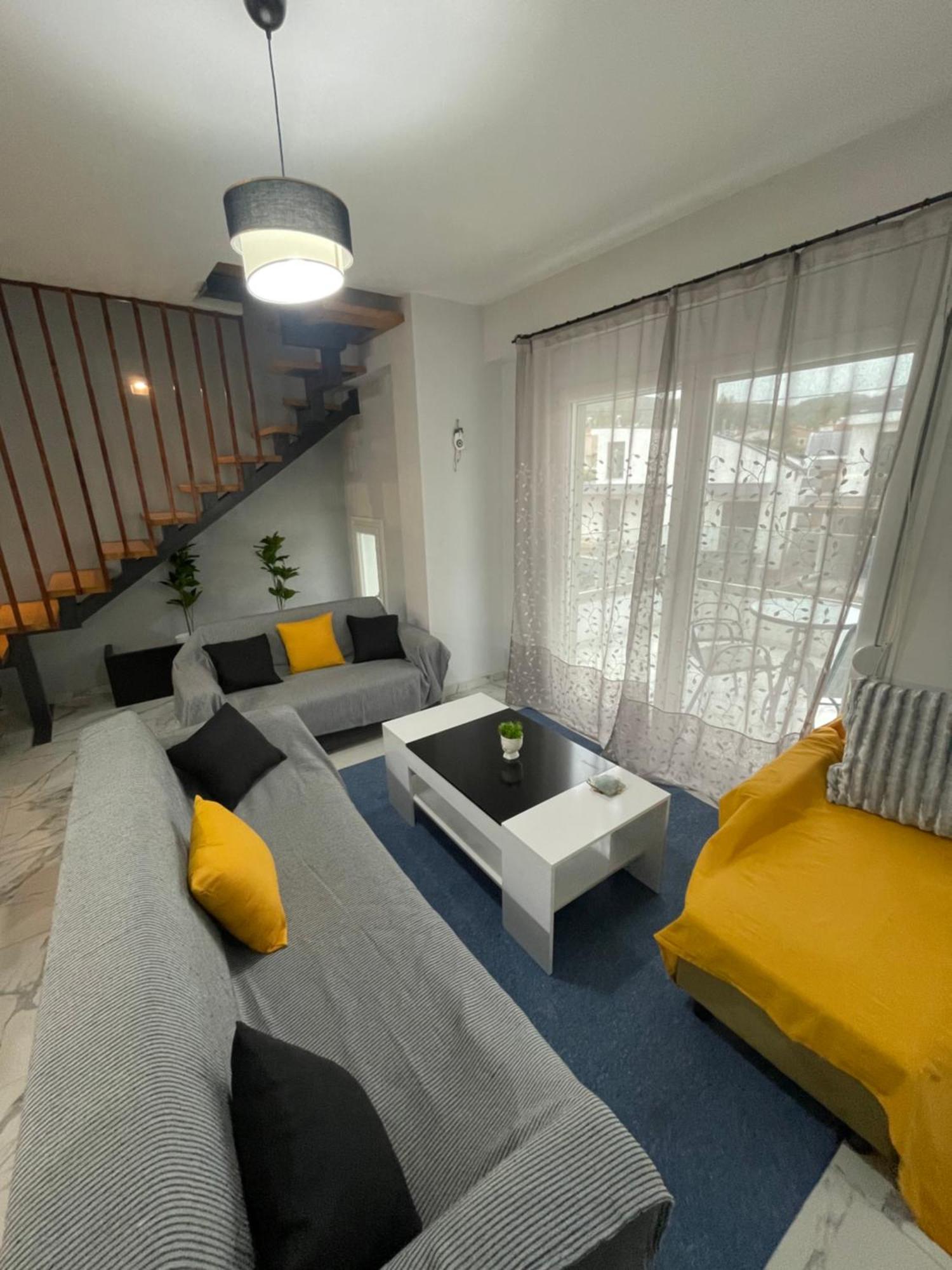 Chara'S House Apartment Kavála Exterior photo