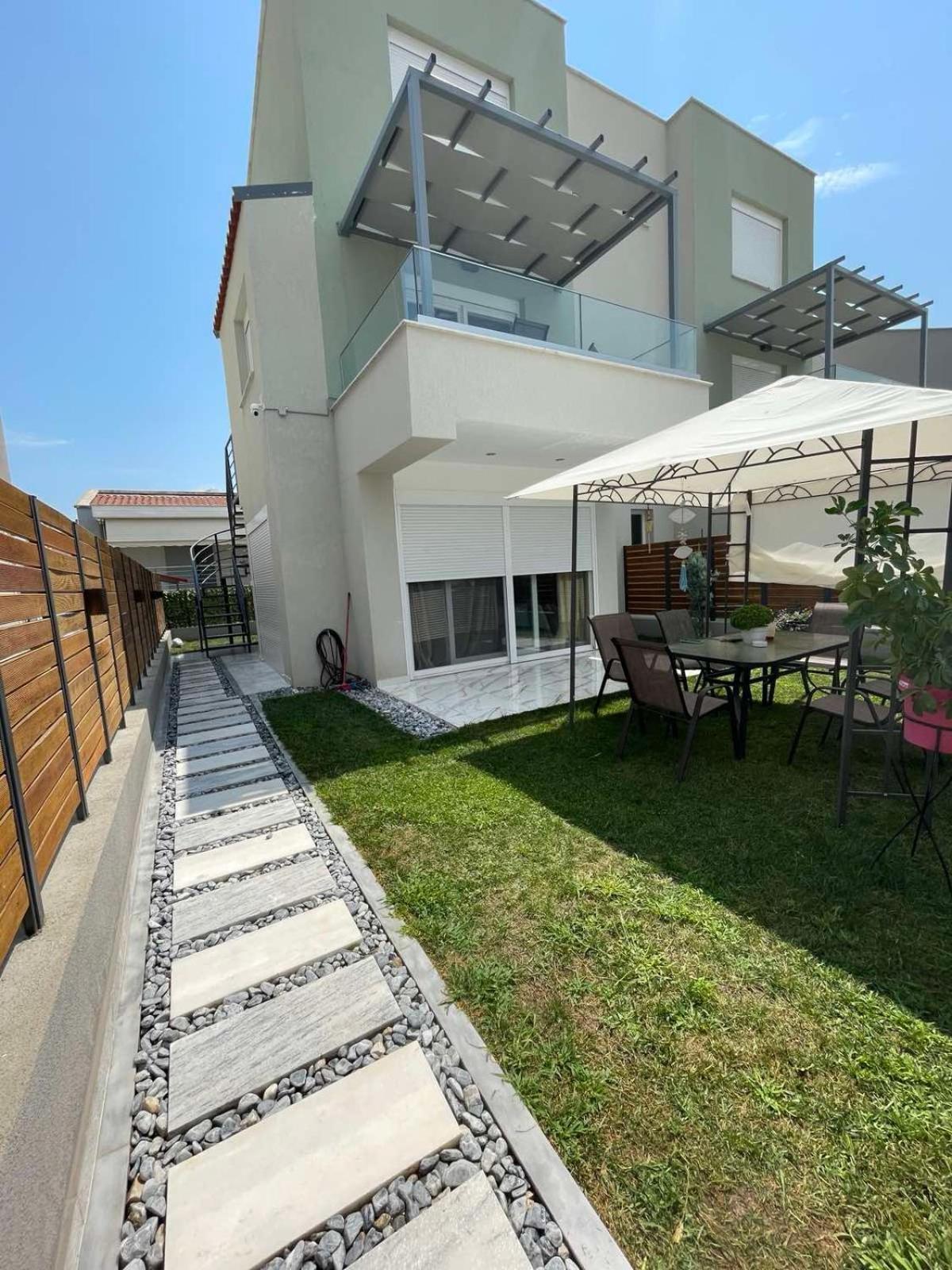 Chara'S House Apartment Kavála Exterior photo